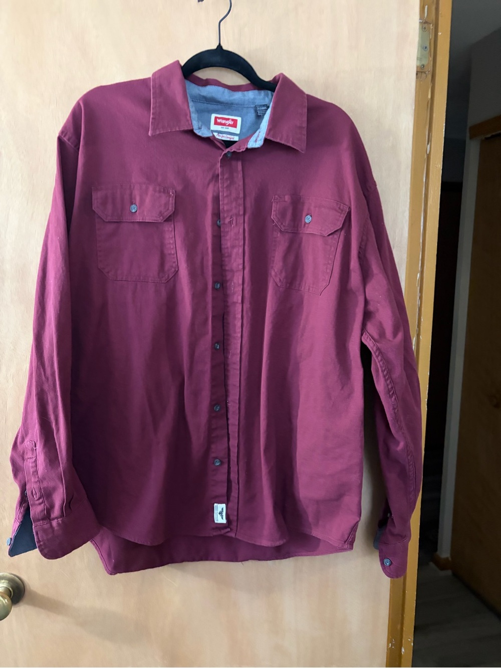 Wrangler Men's Button-Down Shirt in Deep Burgundy